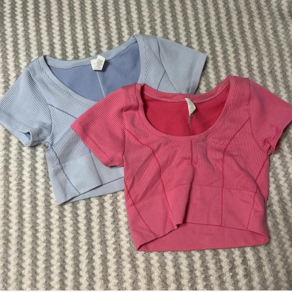 Bundle of Aerie Pink and Blue Ribbed Crop Tops
